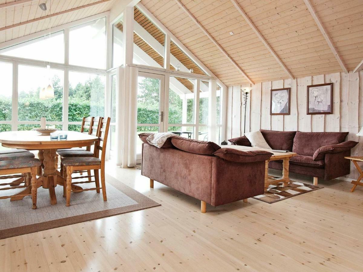 Three-Bedroom Holiday Home In Rodby 38 Kramnitse 部屋 写真